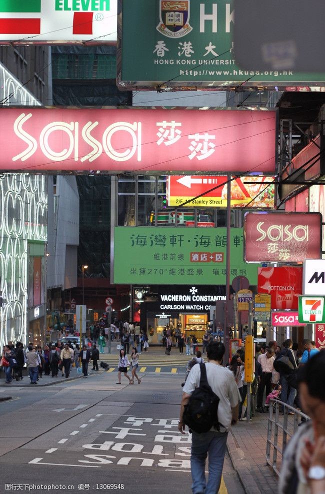 香港商业街人群图片