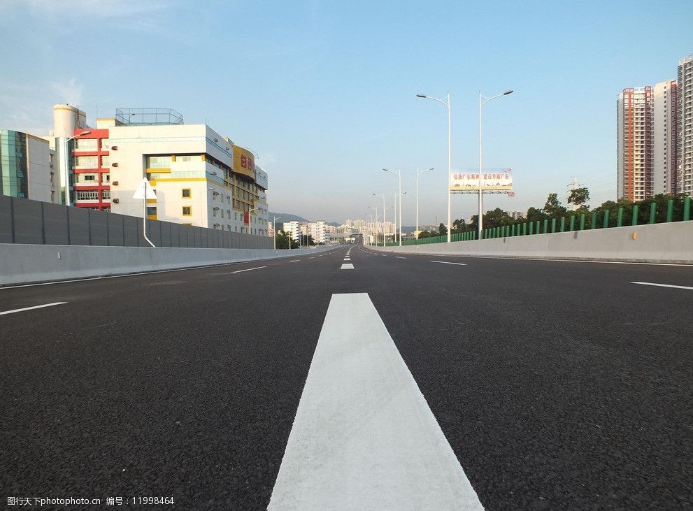 关键词:城市风景 城市 路灯 蓝天 市政 都市 风景 深圳 道路 交通