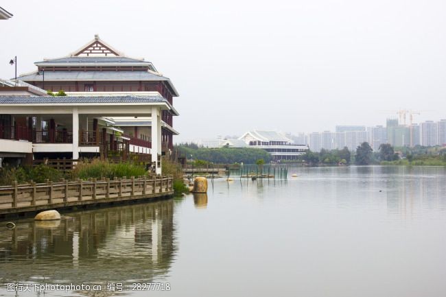 水边建筑避暑度假别墅