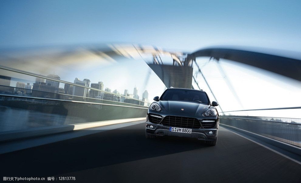 保时捷卡宴图片