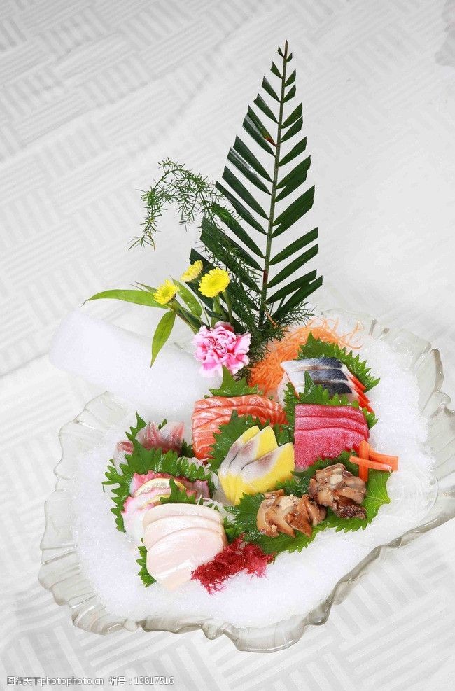 樱花刺身拼盘图片