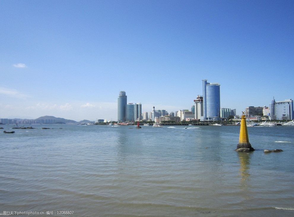 遠眺廈門 大海 廈門沿海 城市景觀 城市邊際線 藍色調風景 國內旅遊