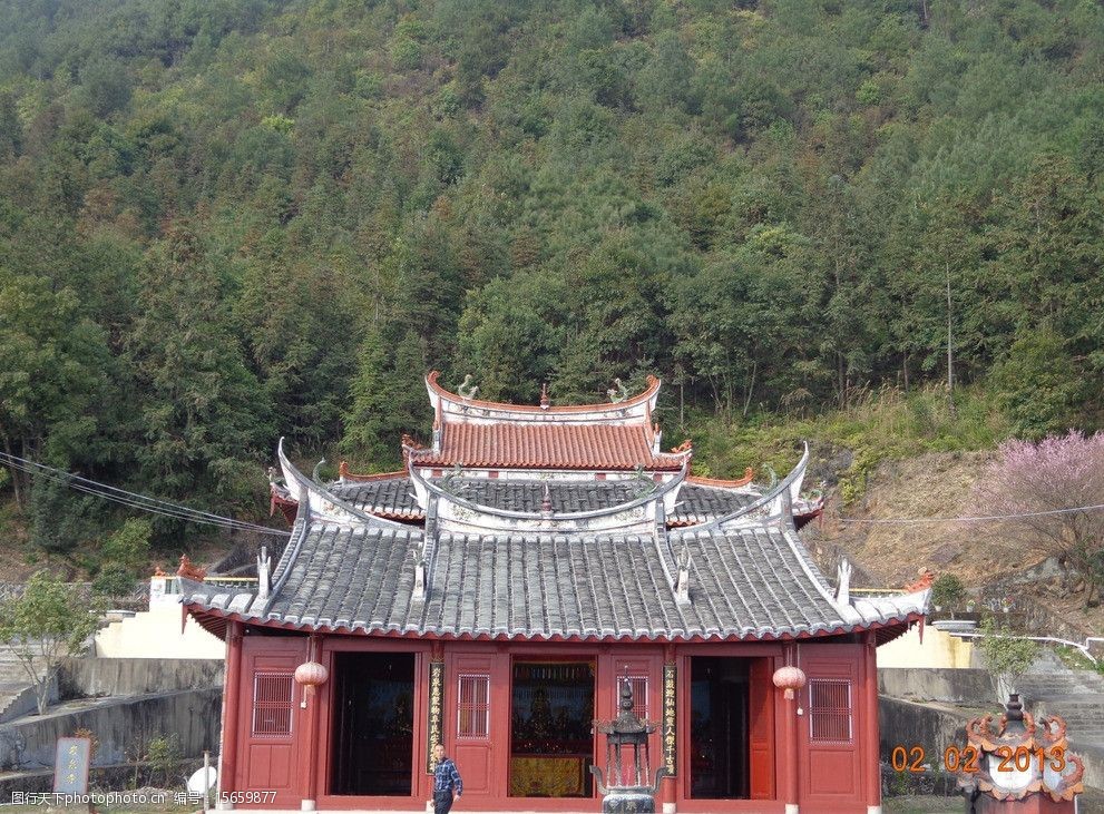 漳平石鼓山岩泉寺图片