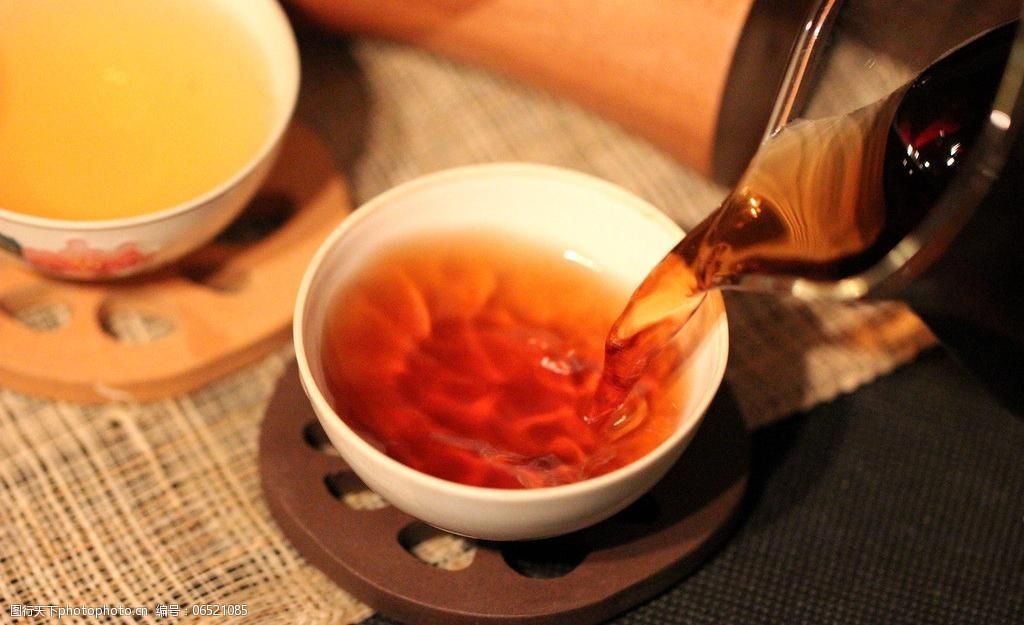 益心泉普洱茶禅意图片