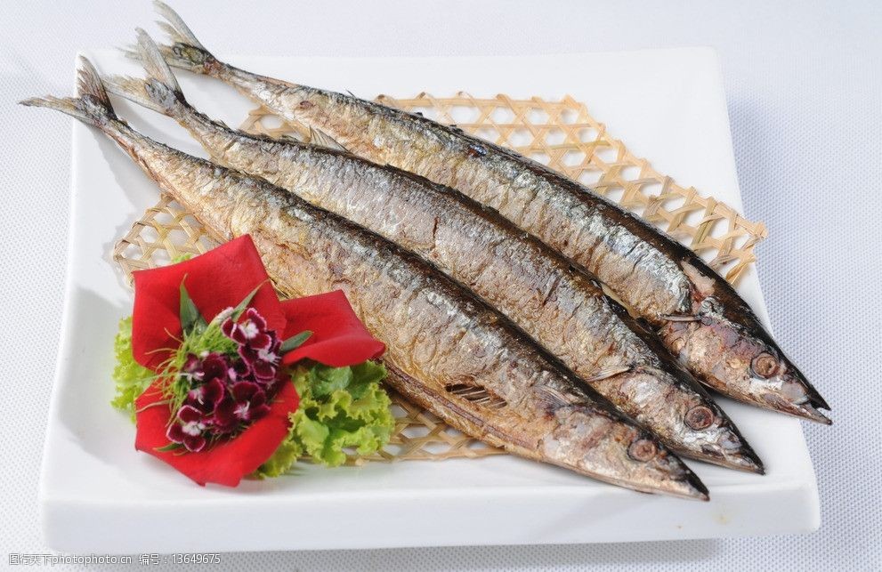香煎秋刀鱼秋刀鱼图片