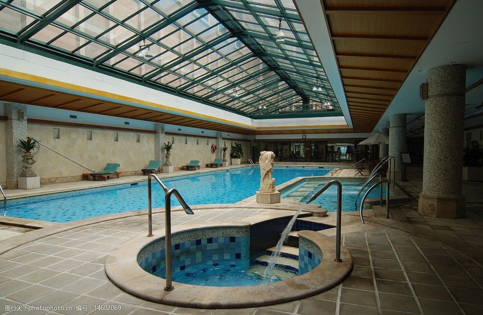 星级酒店室内泳池图片
