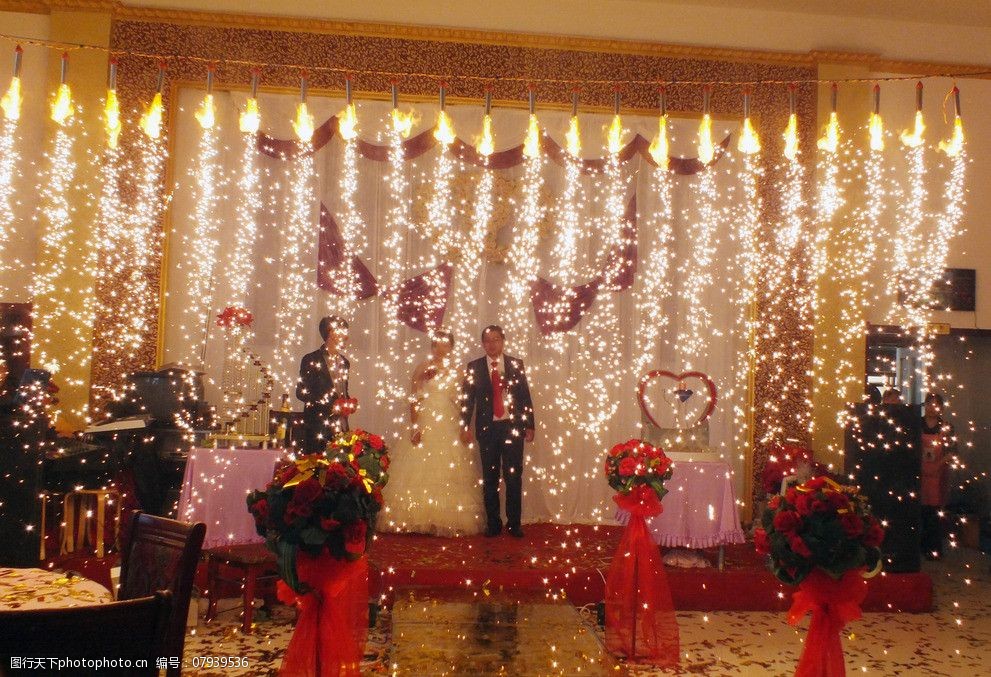 结婚典礼上的烟花图片