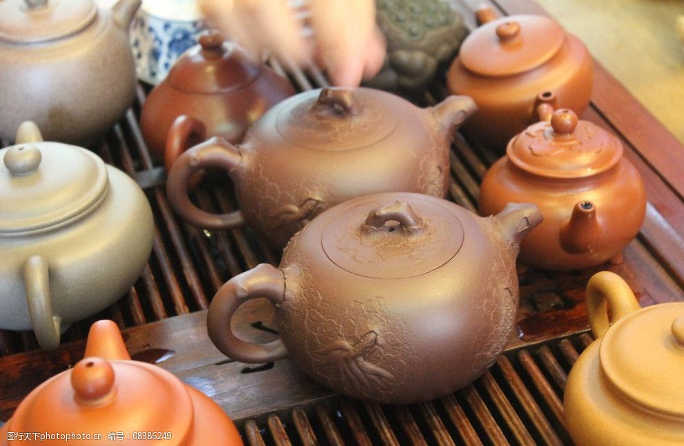 關鍵詞:八角亭紫砂壺 紫砂壺 茶壺 泡茶具 茶 喝茶 其他 文化藝術